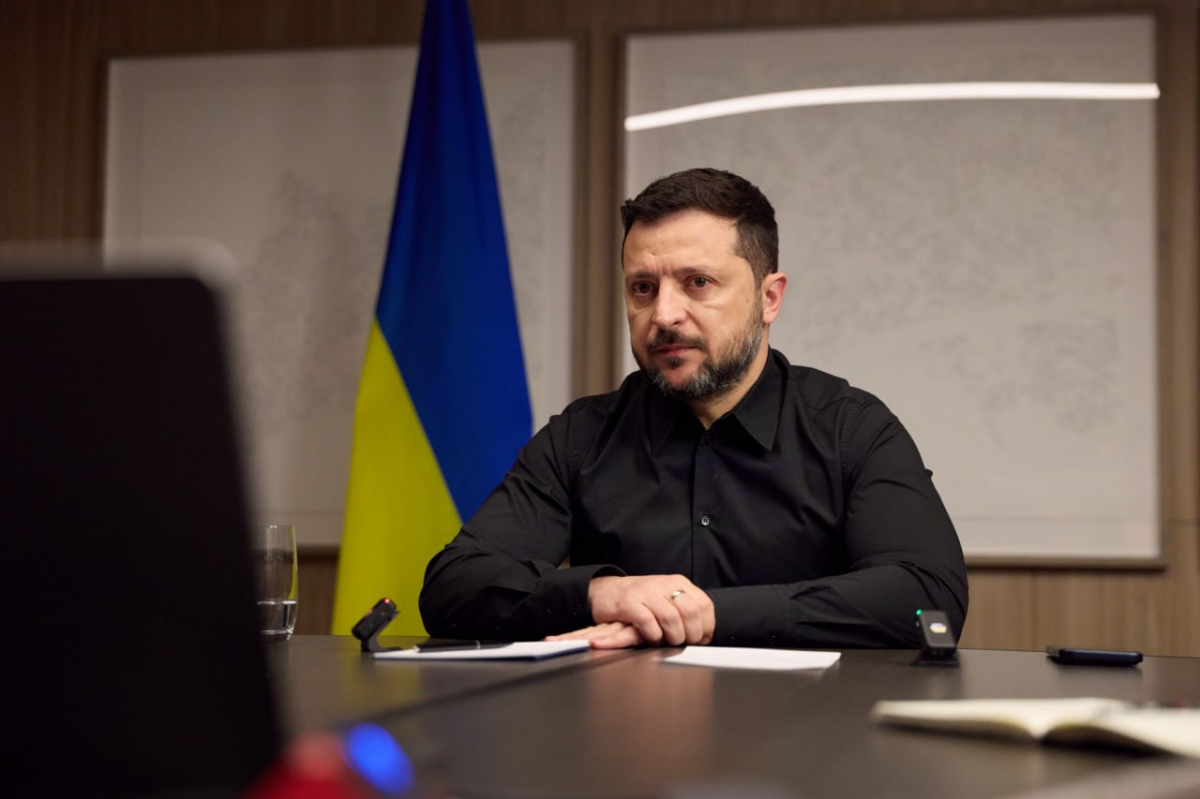 Зеленский заявил о попытках подтолкнуть Украину к отказу от вступления в НАТО