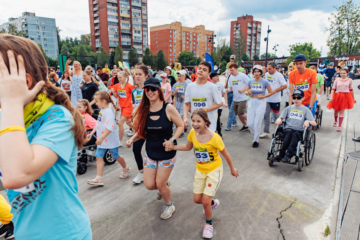 В Орехово-Зуеве в пятый раз пробежали инклюзивный маршрут «Клязьма RUN»