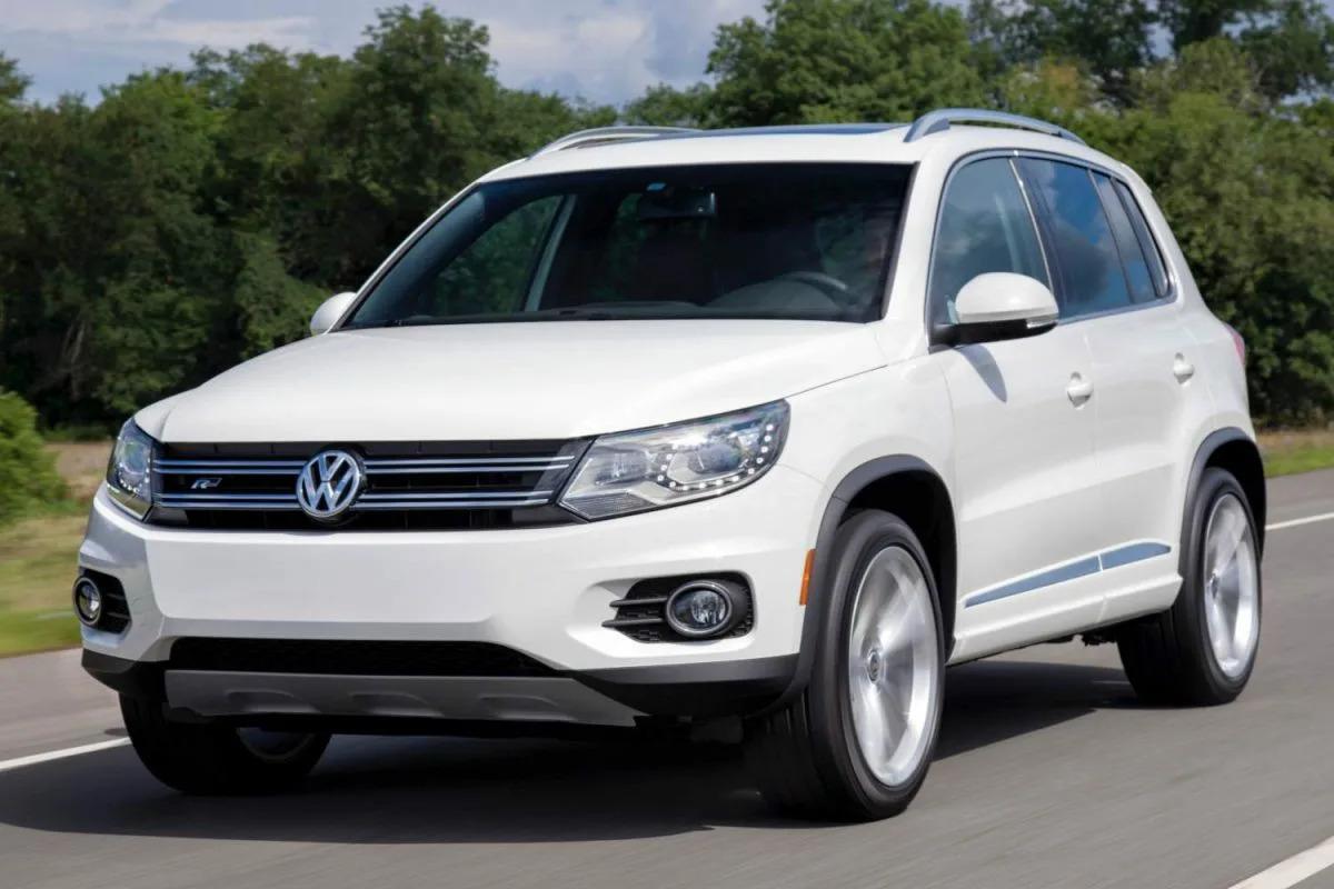 В России продается Volkswagen Tiguan 2015 года за 2,38 млн рублей