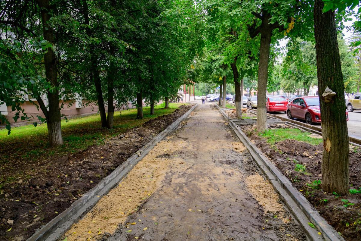 В Йошкар-Оле обновляют пешеходную инфраструктуру