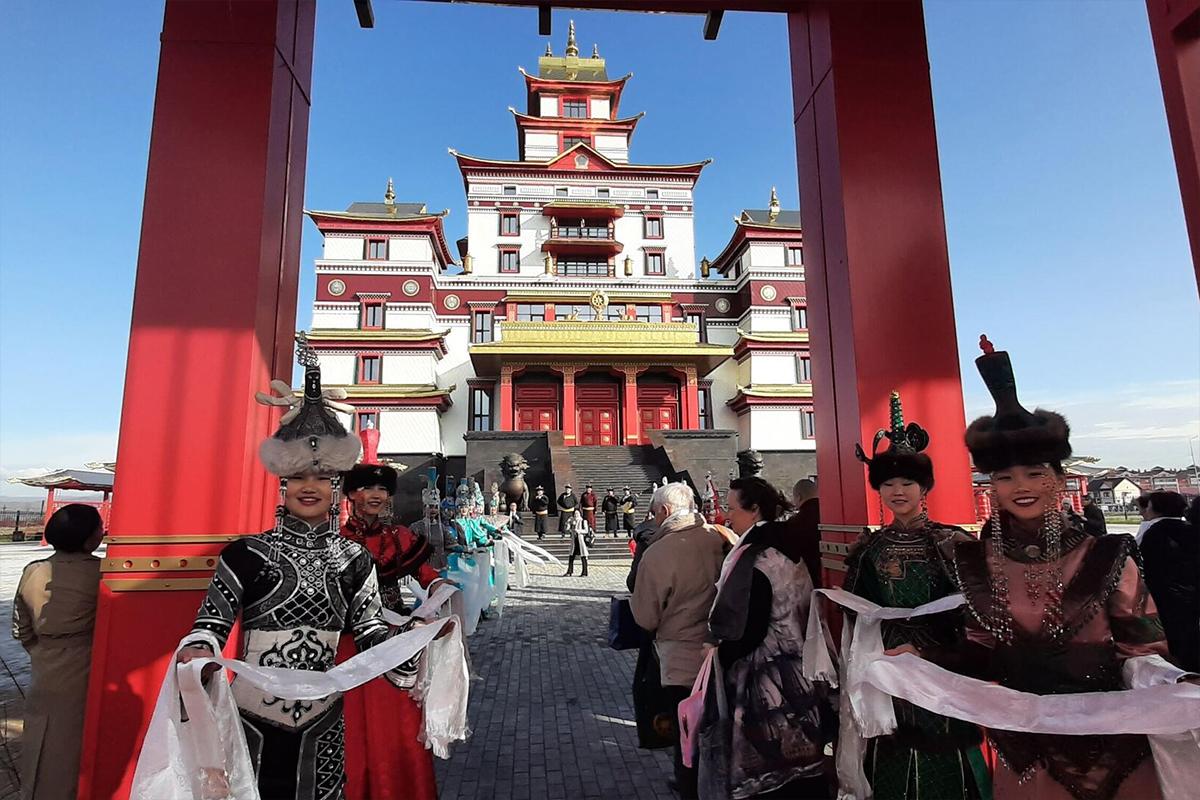 В Туве создают реестр буддийских святынь и реликвий