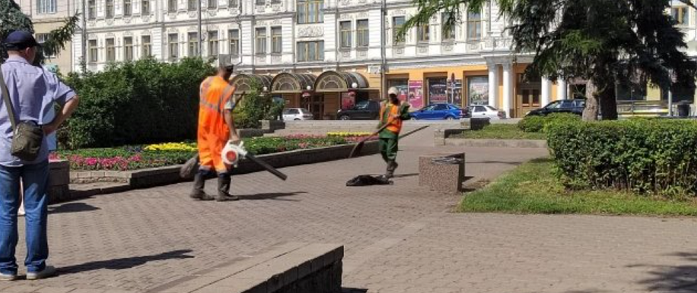 В Омске стартовал месячник благоустройства