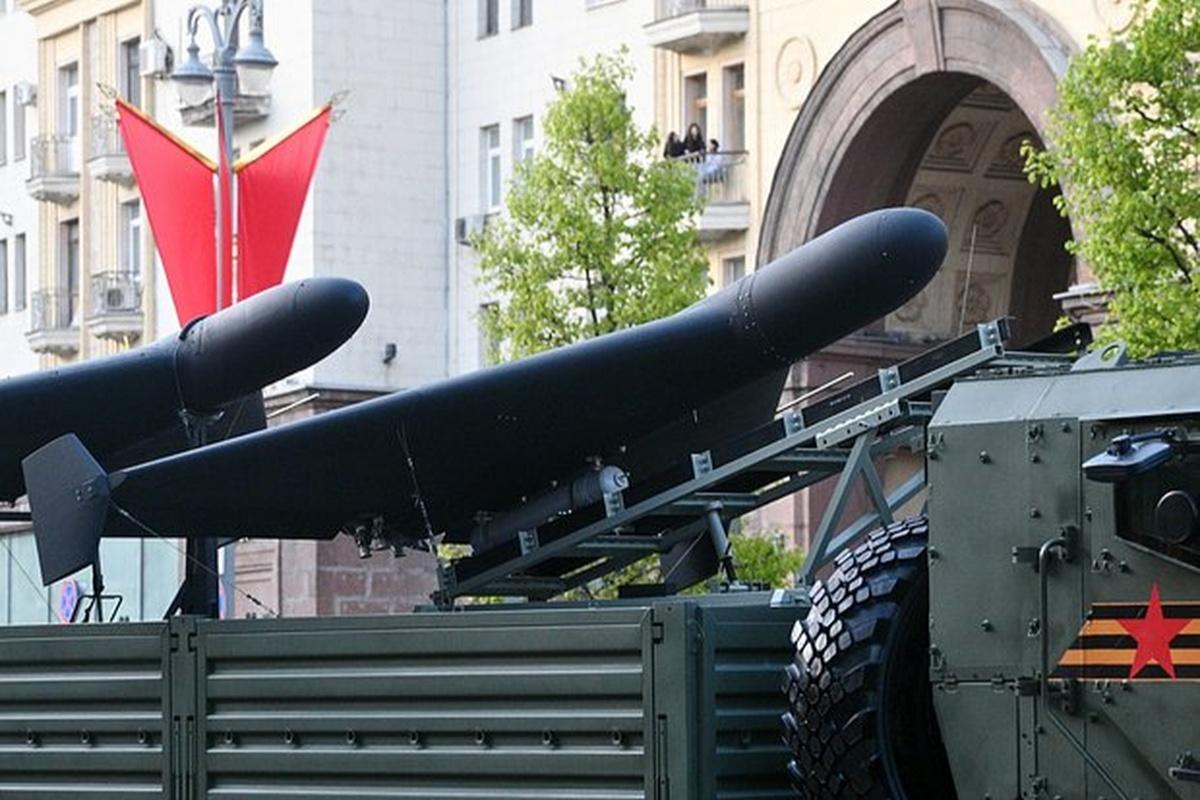 Военный эксперт Живов: беспилотники «Герань» будут иметь стратегическое значение на фронте зимой