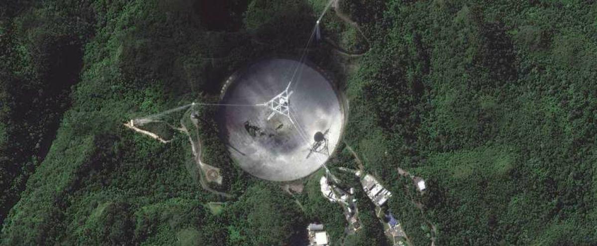 В Пуэрто-Рико обрушился 304-метровый радиотелескоп «Аресибо»
