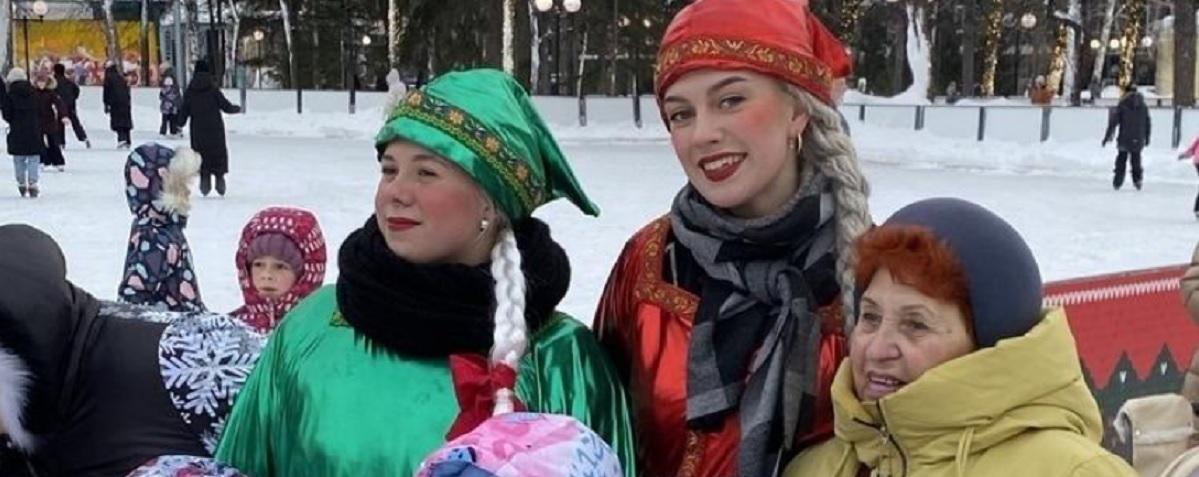 В центре Новосибирска провели праздничный концерт в честь Старого Нового года, горожане с удовольствием провели свое время