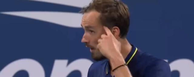 Medvedev quarreled with a female spectator at the US Open - Video