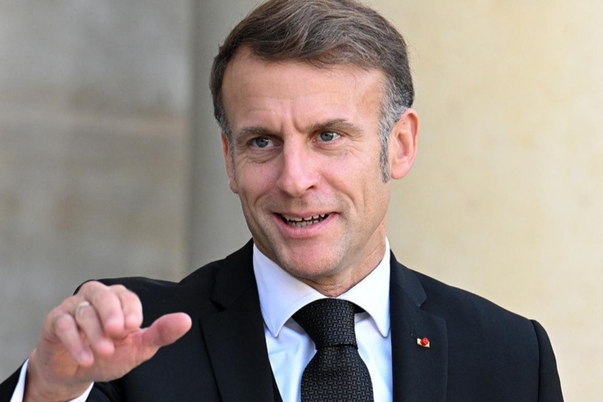Макрон обвинил Россию во влиянии на французов через соцсети