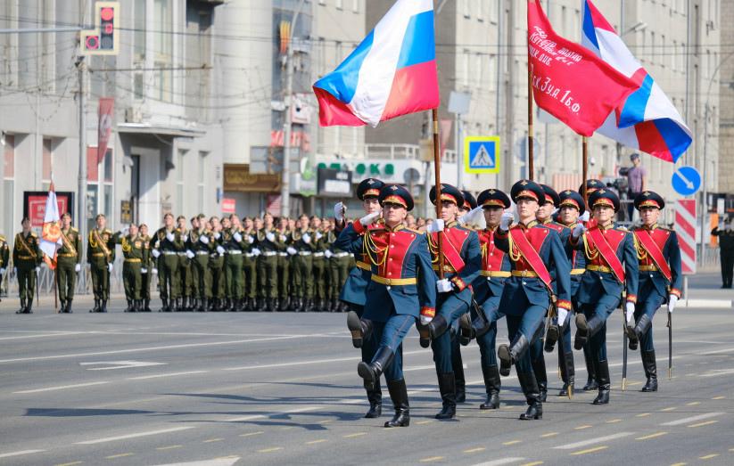 Прямую трансляцию Парада Победы в Новосибирске посмотрели более полумиллиона человек