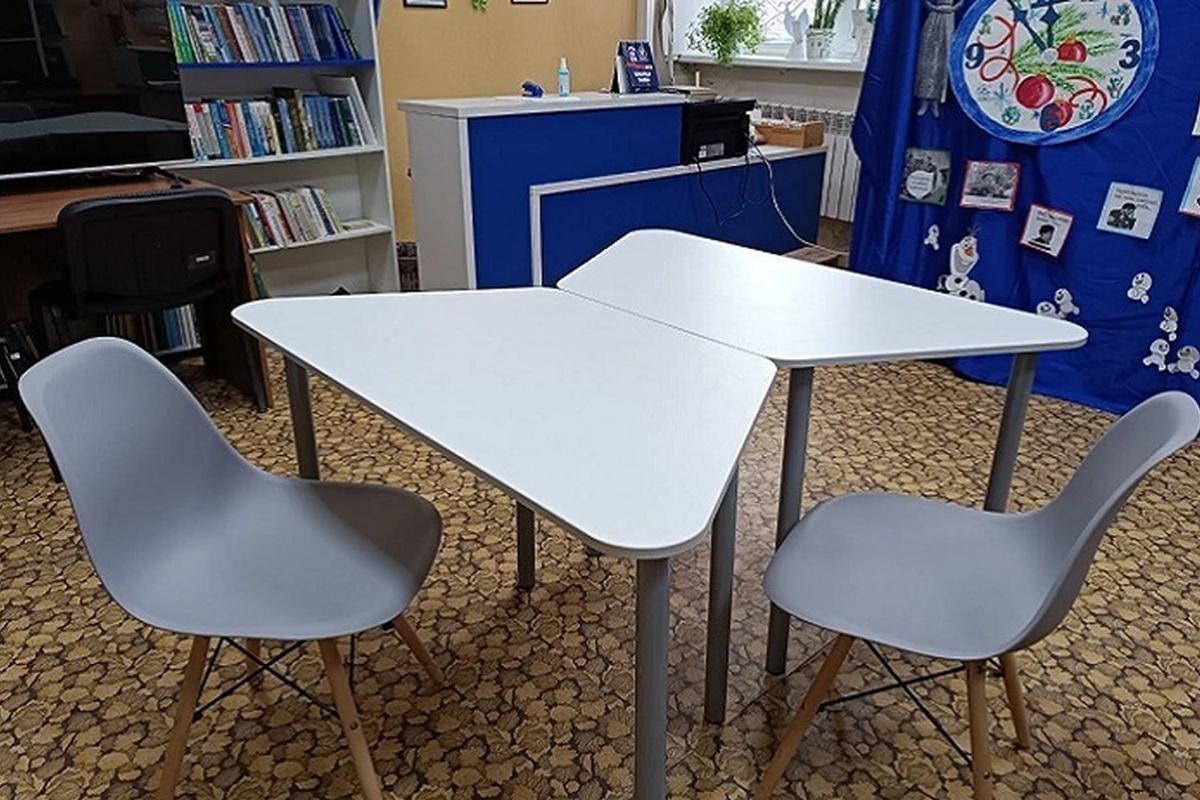 Библиотеки Мариуполя оснастили новым оборудованием и мебелью