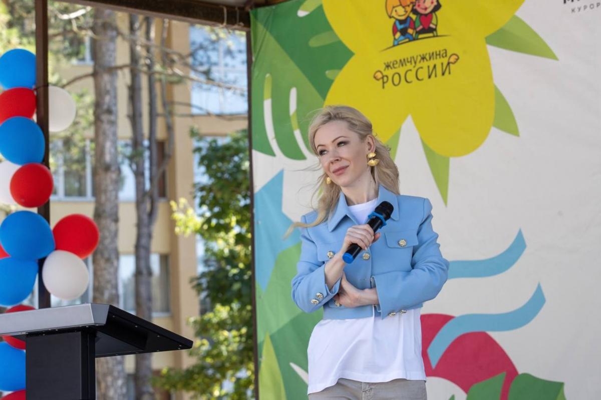 Мизулина: Навязывая деградацию и разврат отдельные лица во власти раздражают общество