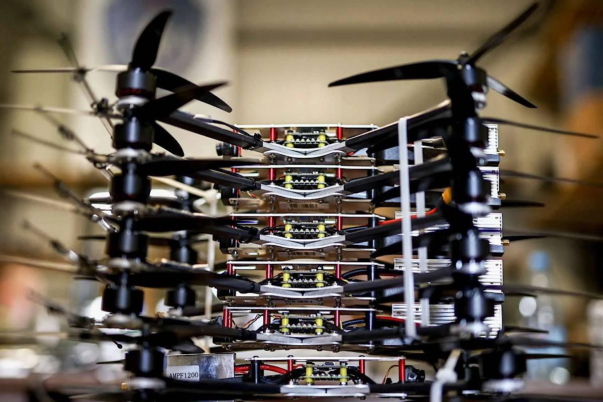 В Смоленской области намерены создать центр полного цикла производства дронов