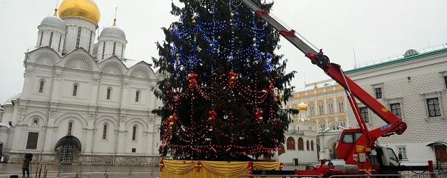 Воспитанники детдома из Подмосковья украсили главную елку страны