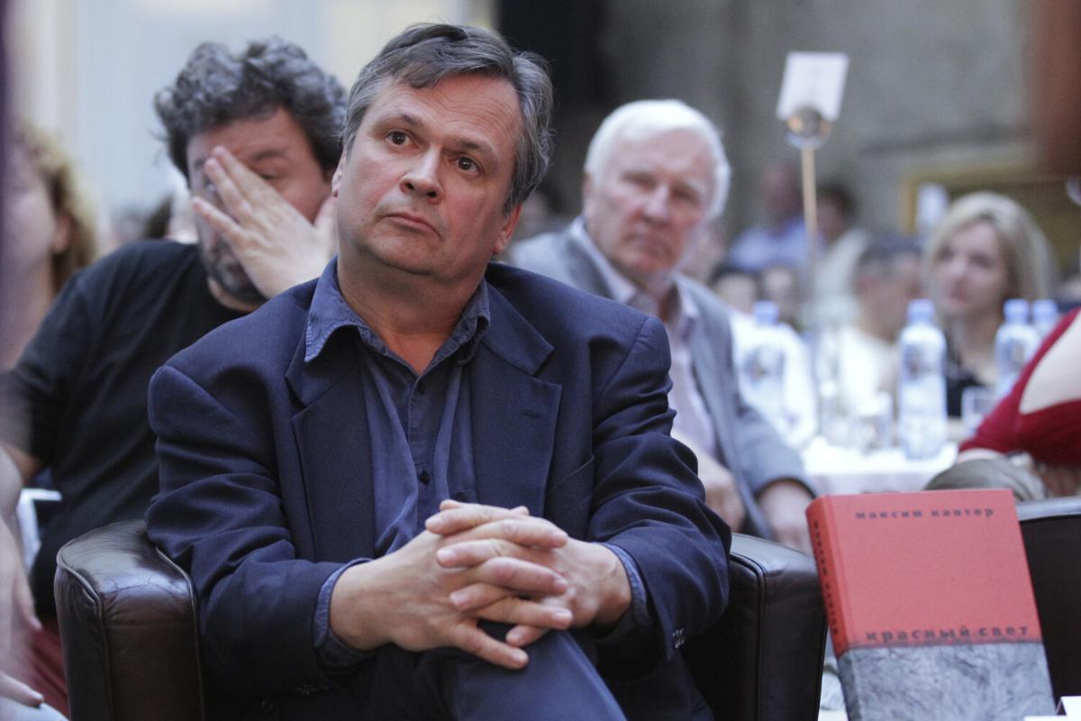 «Возвращение блудных сынов». Максим Кантор, оскорбивший россиян (страна-террорист) и президента, вспомнил, что он «русский писатель»