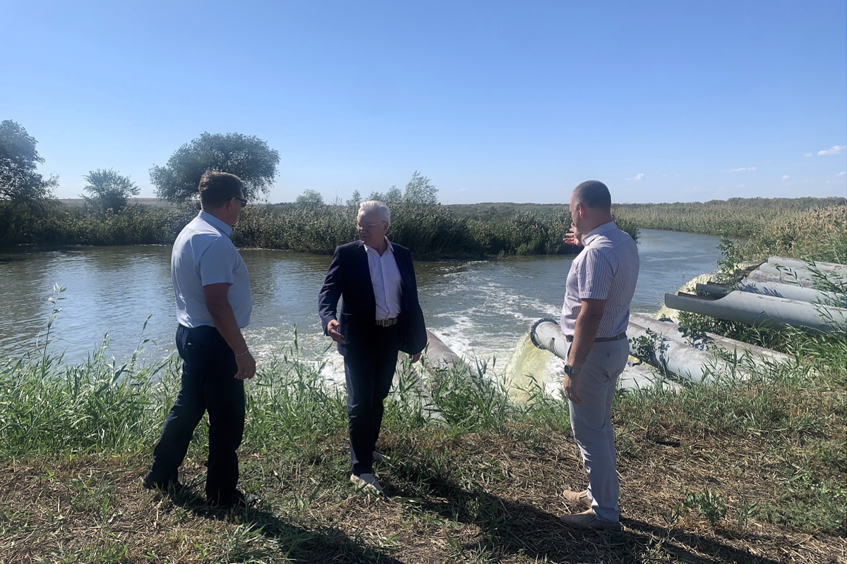 Вопрос обеспечения водой жителей зоны Западно-подстепных ильменей находится на личном контроле Игоря Мартынова