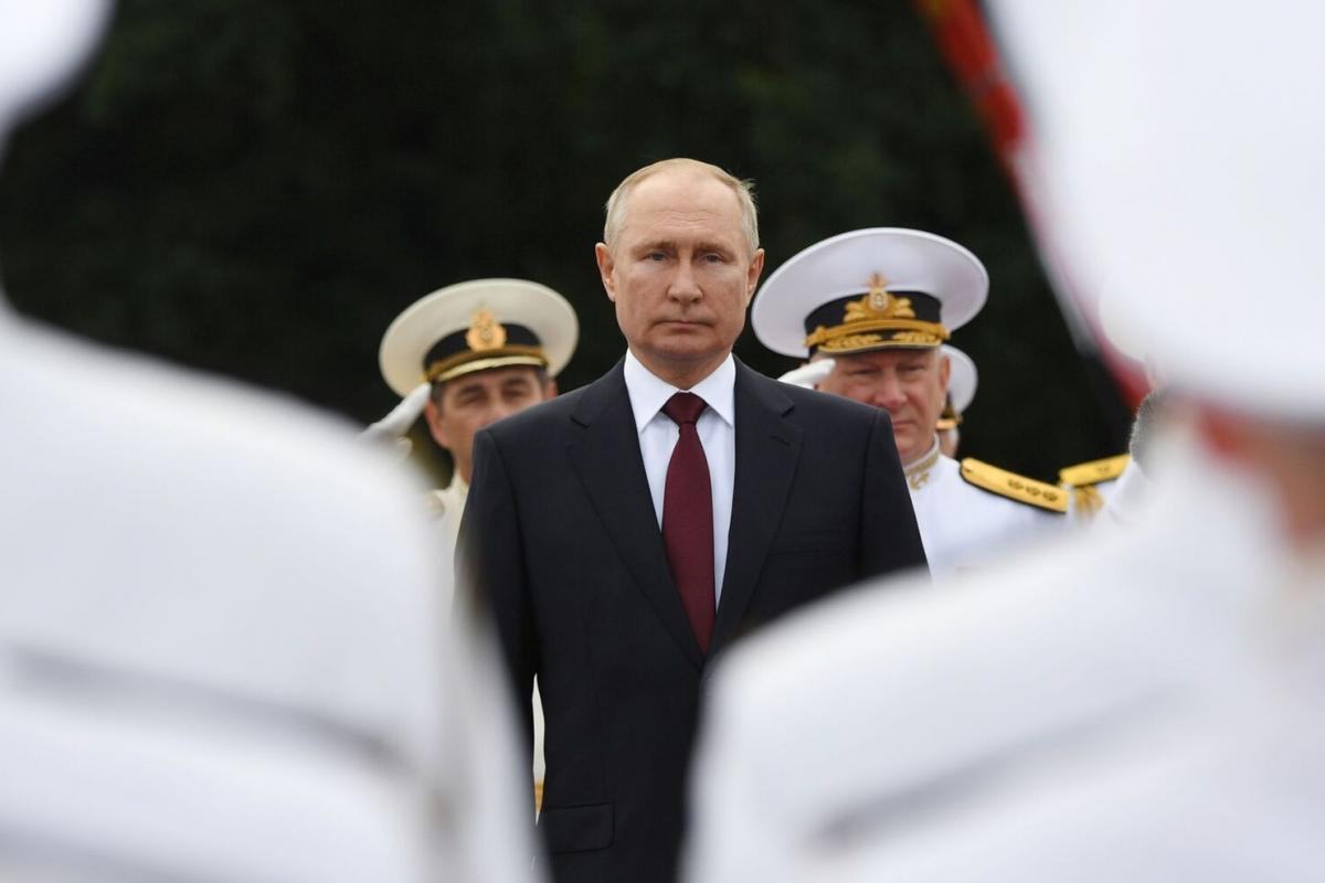 Киев готовил покушение на Путина и Белоусова в День ВМФ
