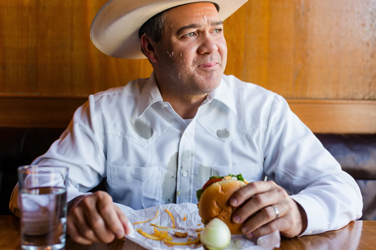 Американец подал в суд из-за состава бургера в ресторане