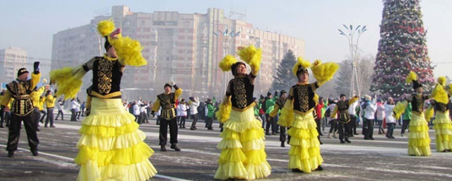 Казахстанцы будут праздновать две знаменательные даты четыре дня