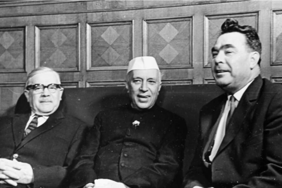 Политический долгожитель: как Нарендра Моди удерживает власть в Индии уже 10 лет