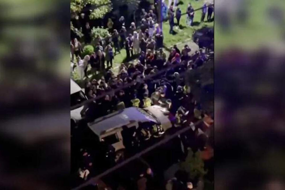 На Украине толпа попыталась освободить насильно мобилизованного гражданского