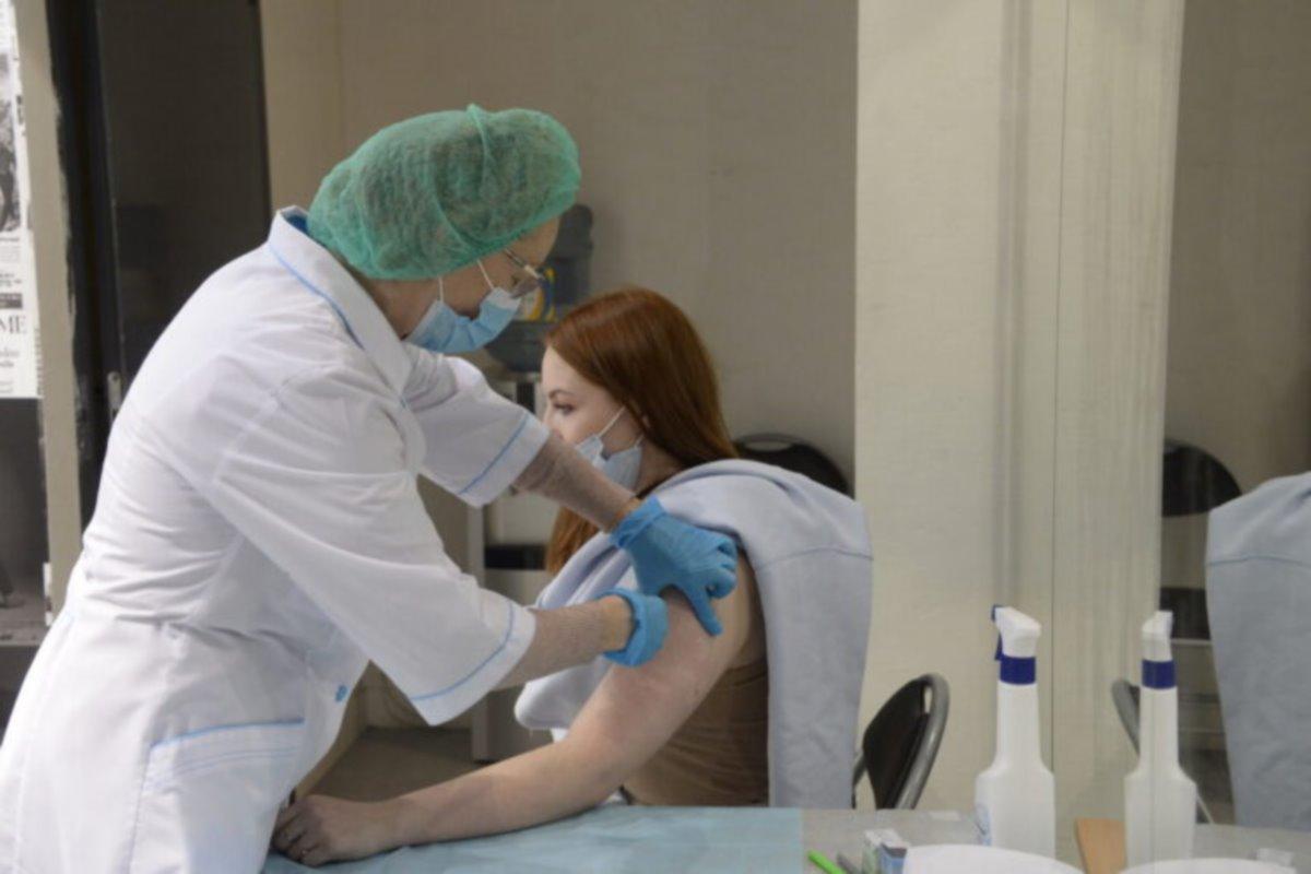 В Свердловскую область поступили 685 тысяч вакцин от гриппа для всех возрастных групп