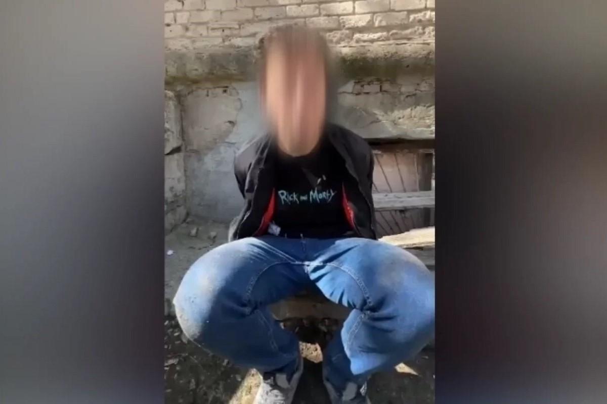 Контрактника, сбежавшего из части в Волгоградской области, задержали с наркотиками