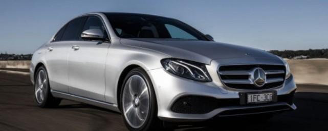 Mercedes выводит на рынок седан E300 2017