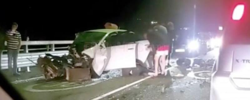 Водитель Mercedes, везший Собчак и попавший в смертельное ДТП в Сочи, признал свою вину