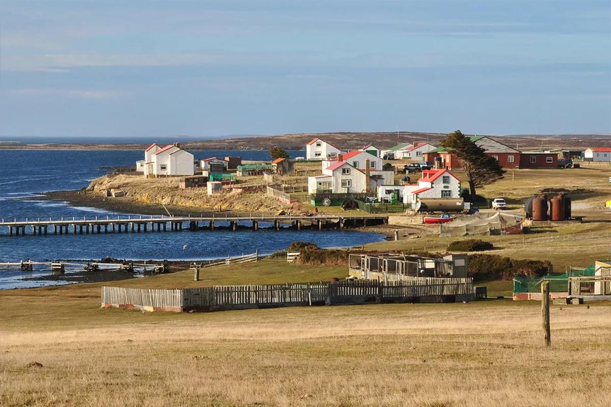 Буэнос-Айрес призвал Лондон возобновить переговоры о суверенитете Мальвин