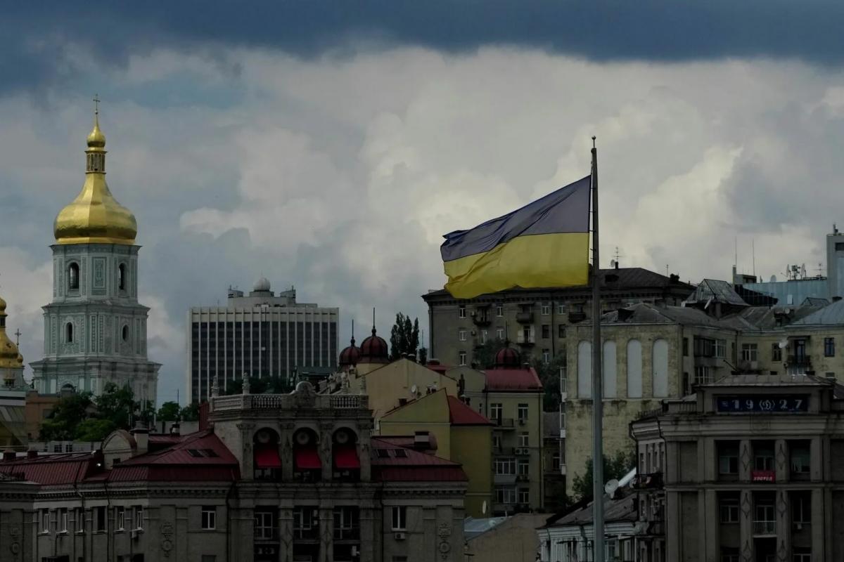 Украинские СМИ сообщили о взрывах в Киеве