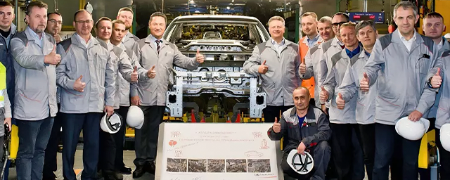 «АвтоВАЗ» сварил первые кузова для обновленной LADA Vesta NG