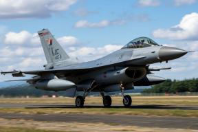 Дания срочно готовится к обороне Гренландии