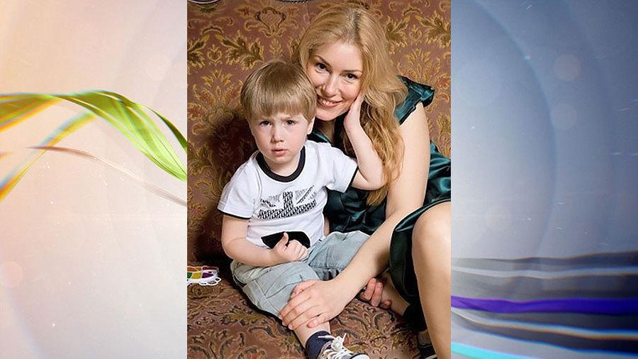 «Передают из рук в руки»: Кто воспитывает брошенного родителями внука Марии Шукшиной