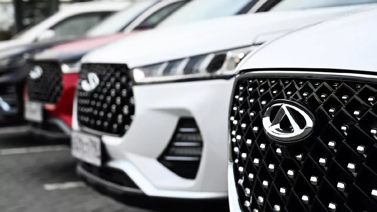 Эксперт Титов назвал повышение ключевой ставки ЦБ причиной снижения продаж китайских автомобилей