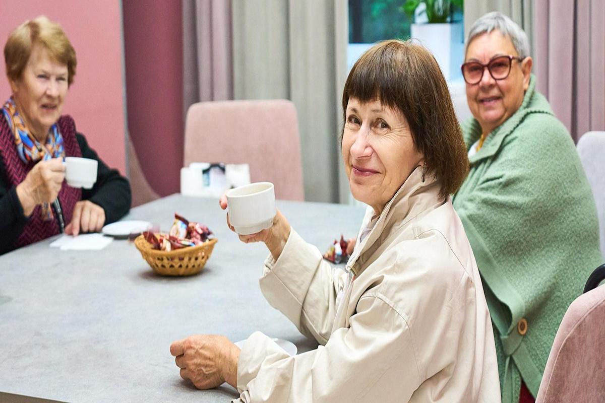 Проект «Московское долголетие» вводит образовательный курс «Школа бариста»