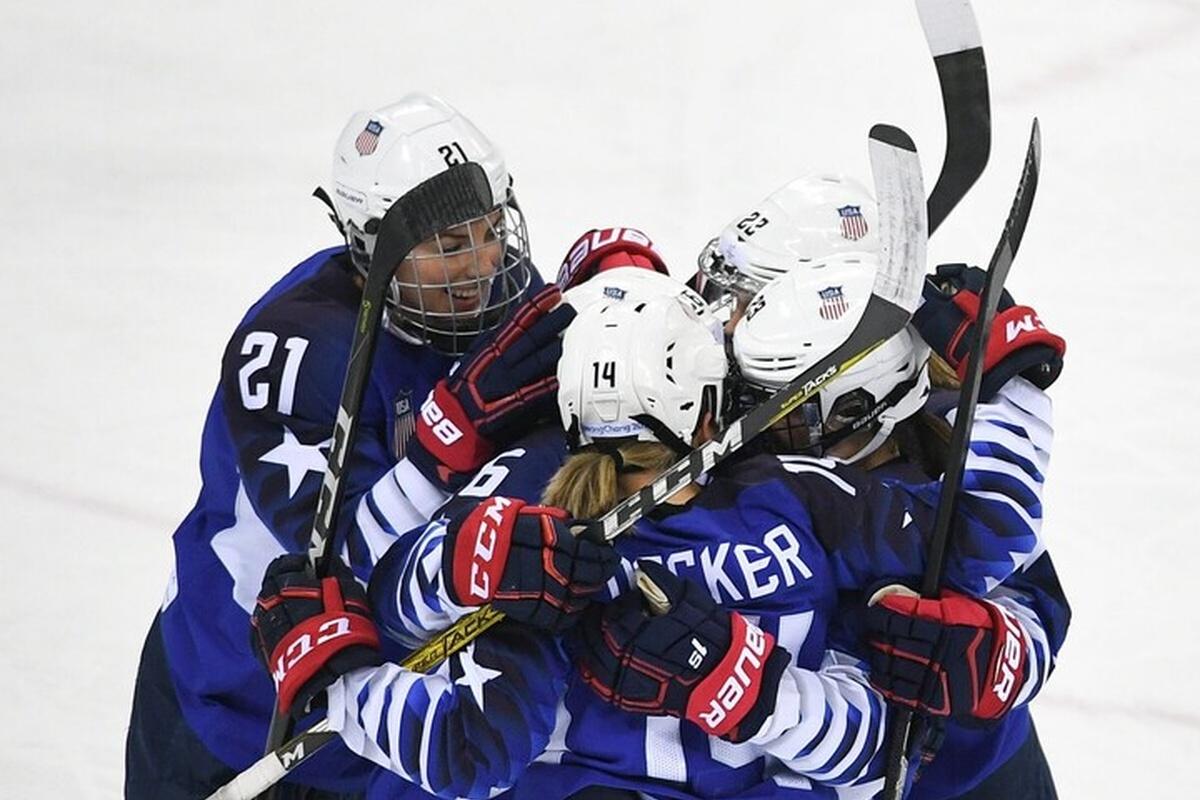 Женская сборная США по хоккею стала чемпионом мира