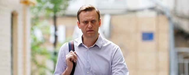 Навальный подаст в суд на Пескова