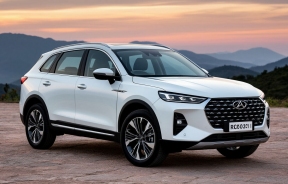 Стоимость китайского кроссовера Rox Adamas в России составит 4 млн рублей