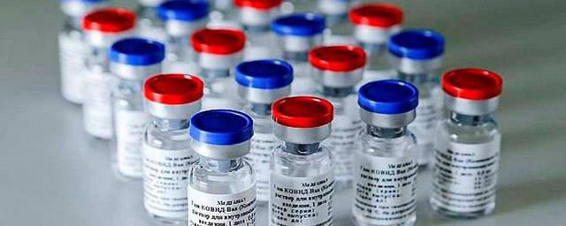 Массовую вакцинацию населения от коронавируса начнут в ноябре