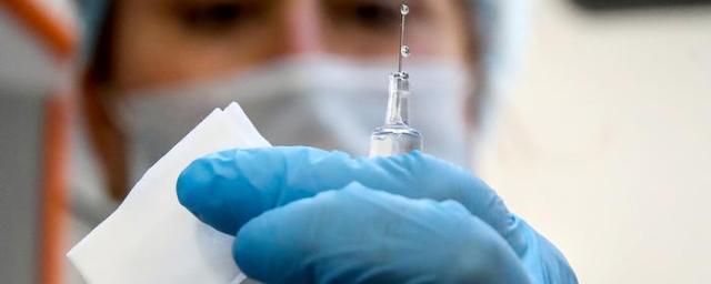 Эксперты прорабатывают возможность трехкратного введения вакцины «КовиВак»
