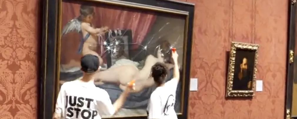 В Лондоне двое экоактивистов разбили стекло картины Веласкеса