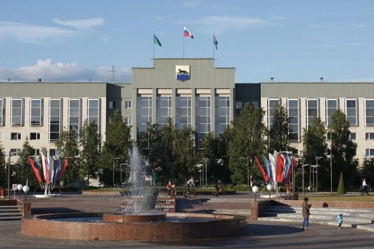 Силовики задержали бывшего заммэра Сургута и чиновника из администрации