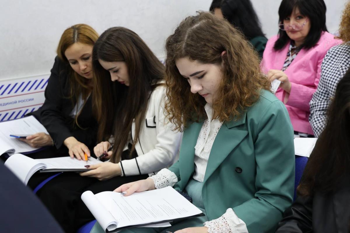 Свыше 1500 жителей Карачаево-Черкесии присоединились к написанию агродиктанта