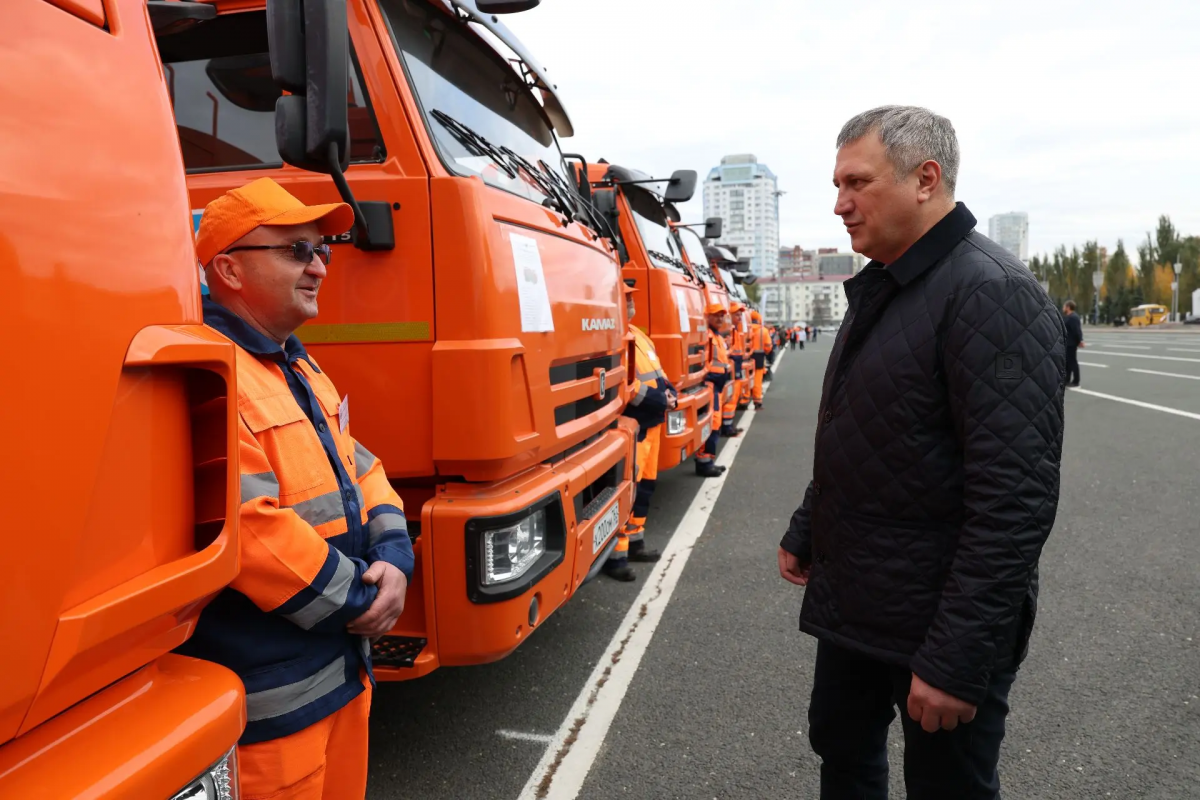 Мэр Иван Носков: В Самаре к зимней уборке улиц подготовят более 470 единиц спецтехники