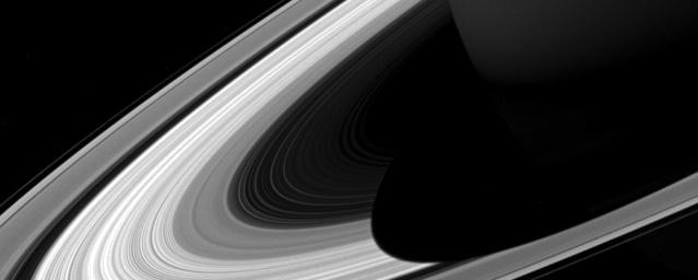 Ученые раскрыли тайну существования колец Сатурна