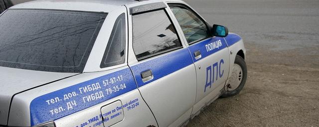 В Омской области нетрезвый водитель на «Лексусе» упал в кювет