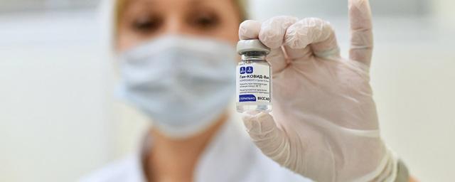 Более полумиллиона москвичей прошли вакцинацию от COVID-19