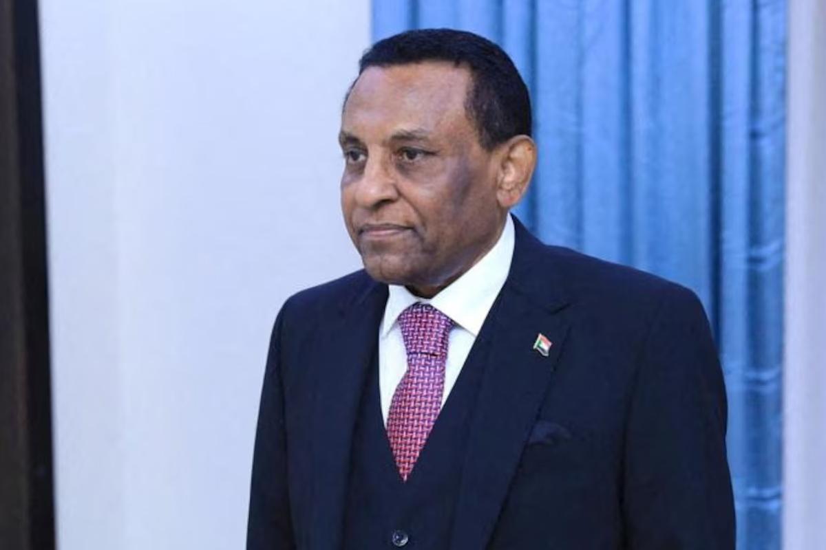 Премьер-министр Судана распустил правительство