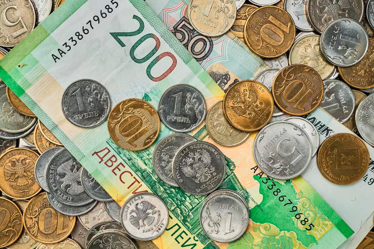 Судебные приставы добились взыскания налоговой задолженности с кировской энергокомпании