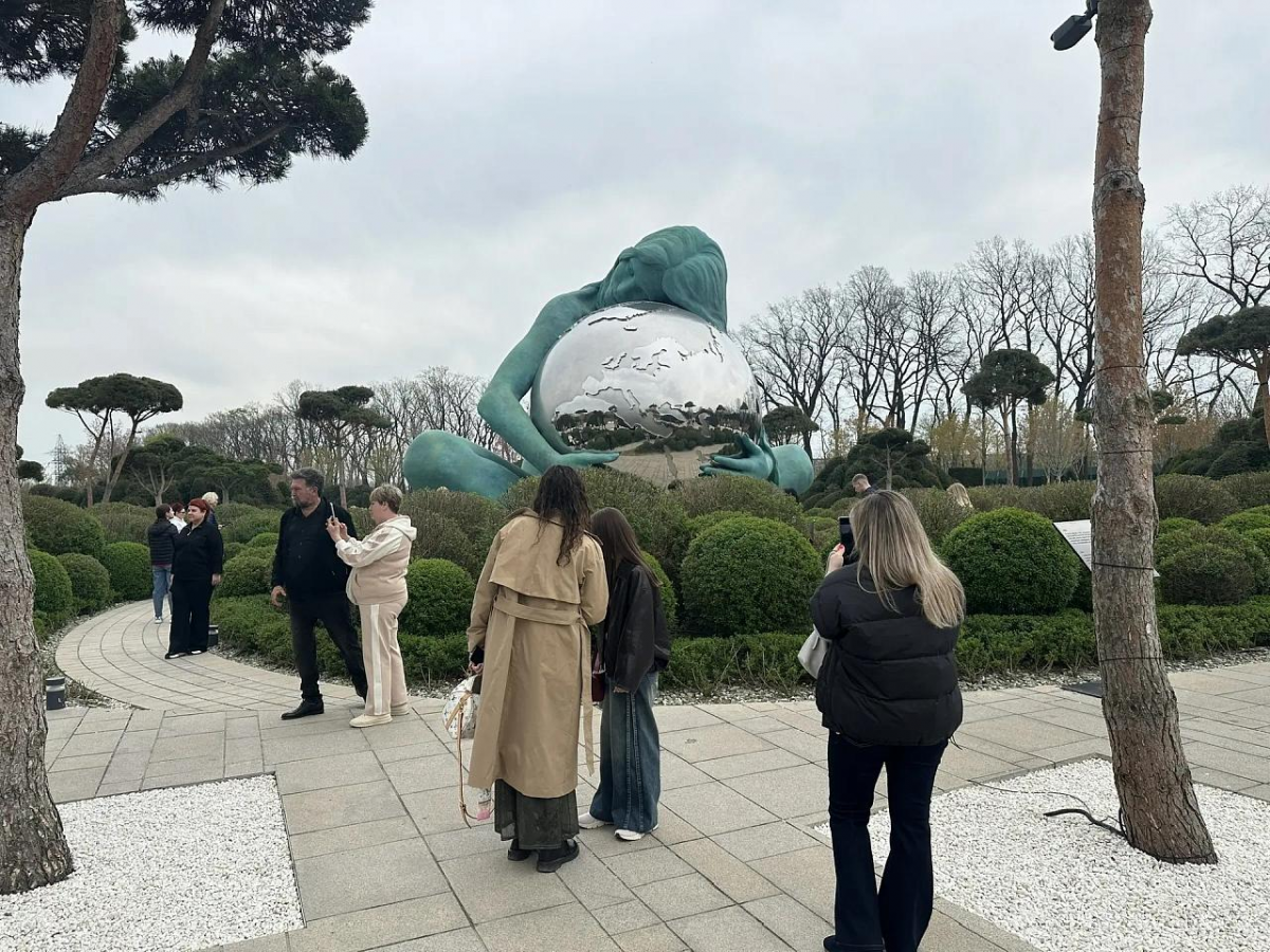 Перед стартом горячего сезона: в Краснодаре проверили экскурсоводов и гидов-переводчиков на наличие действующей аттестации