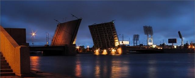 В Петербурге с 4 июля Тучков мост закрывают на ремонт